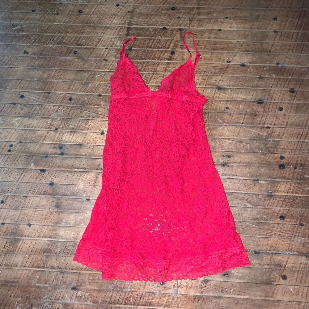 Victoria’s Secret red The Lacie M negligee lace nightgown